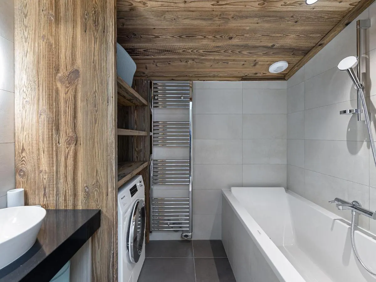 Lägenhet Appartement Familial Neuf A Courchevel Pres Des Commerces Et Pistes - Fr-1-562-65